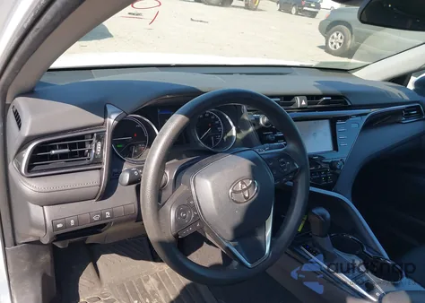 2020 Toyota Camry Le Hybrid из США, поврежденный, VIN 4T1C31AK4LU539756
